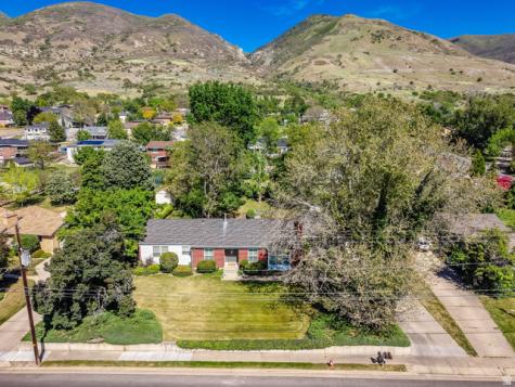 574 N 400 E Centerville UT 84014