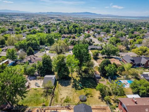 574 N 400 E Centerville UT 84014