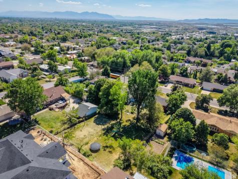 574 N 400 E Centerville UT 84014