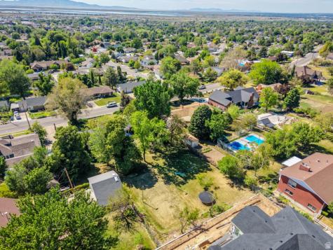 574 N 400 E Centerville UT 84014