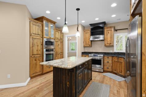 894 E 700 S Springville UT 84663