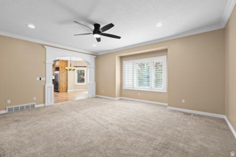 894 E 700 S Springville UT 84663