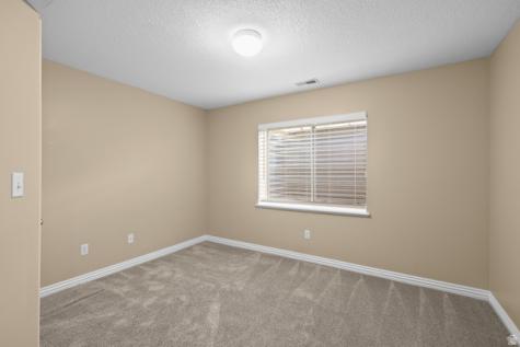 894 E 700 S Springville UT 84663
