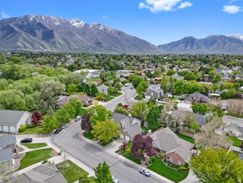 894 E 700 S Springville UT 84663