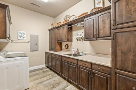2267 E Knolls Drive St. George UT 84790