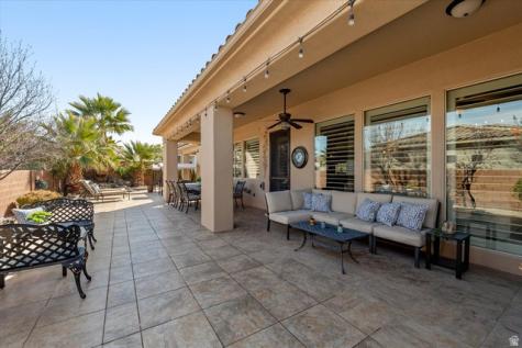 2267 E Knolls Drive St. George UT 84790