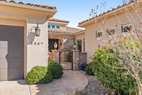 2267 E Knolls Drive St. George UT 84790