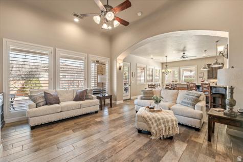 2267 E Knolls Drive St. George UT 84790