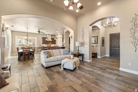 2267 E Knolls Drive St. George UT 84790