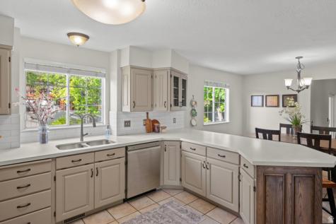 2247 E Willow Hills Drive Sandy UT 84093