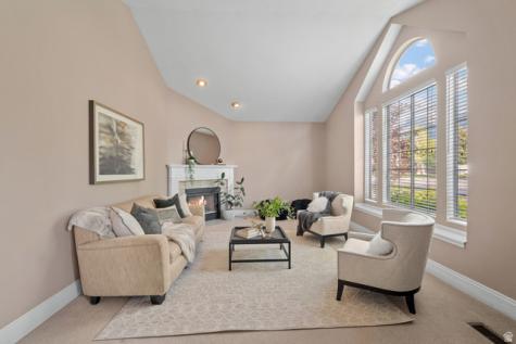 2247 E Willow Hills Drive Sandy UT 84093