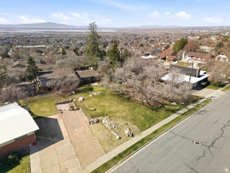 1159 Oakridge N Centerville UT 84014