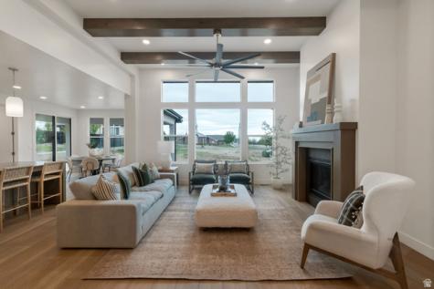 1082 E 110 S Pleasant Grove UT 84062