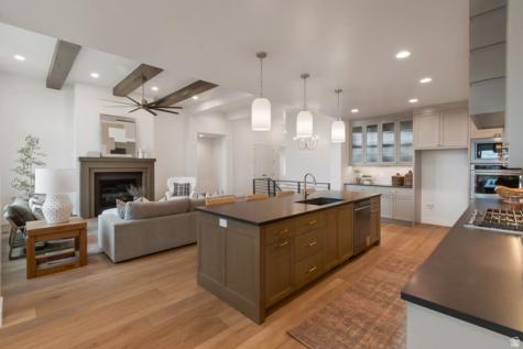 1082 E 110 S Pleasant Grove UT 84062