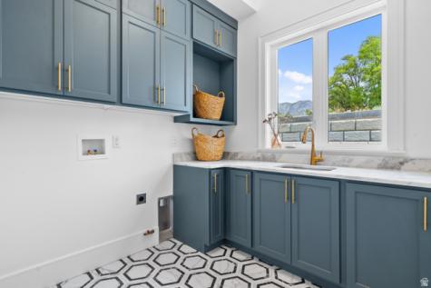 1682 N 2250 W Provo UT 84604