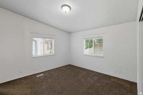 180 N 1100 E Washington UT 84780