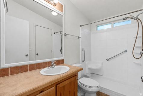 180 N 1100 E Washington UT 84780