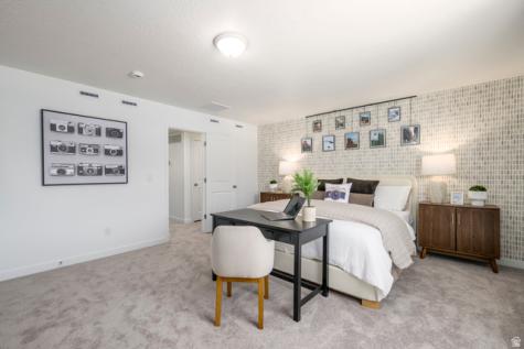 2111 E Hummingbird Drive Eagle Mountain UT 84005