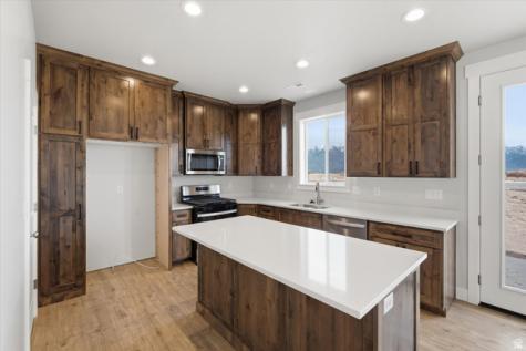 1467 S 240 W Tremonton UT 84337
