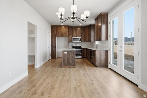 1467 S 240 W Tremonton UT 84337