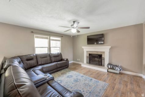 1117 E 30 S Pleasant Grove UT 84062