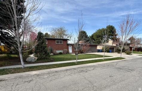 6784 S 1530 E Cottonwood Heights UT 84121