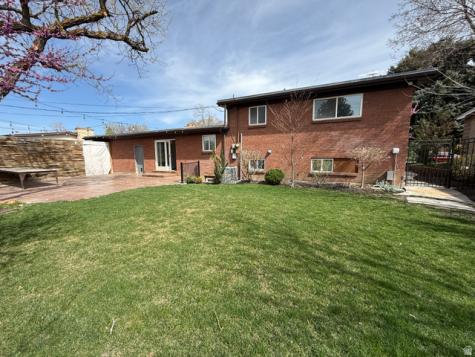 6784 S 1530 E Cottonwood Heights UT 84121