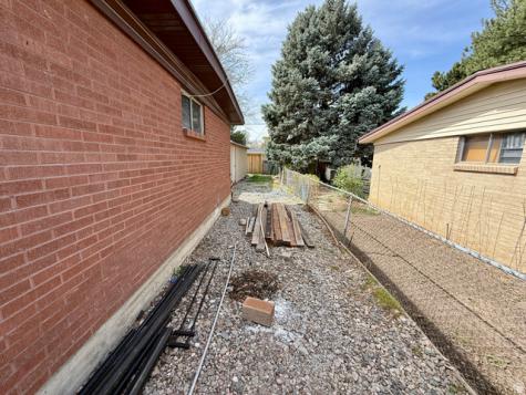 6784 S 1530 E Cottonwood Heights UT 84121