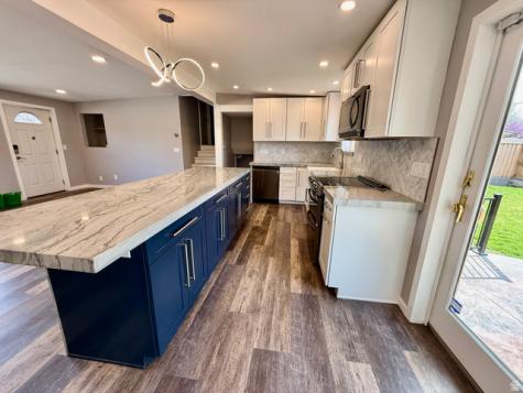 6784 S 1530 E Cottonwood Heights UT 84121