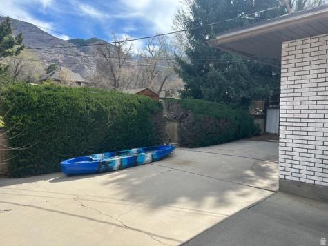 2084 Robins Avenue Ogden UT 84401