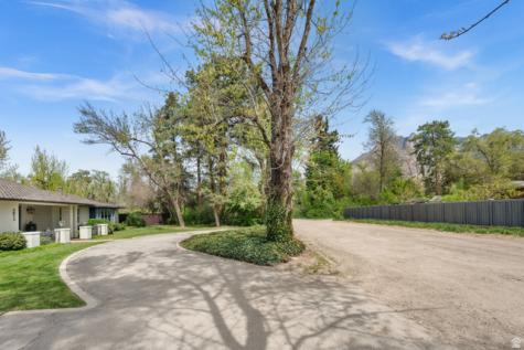 2073 E Pheasant Way S Holladay UT 84121