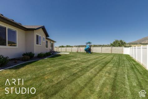 7212 S Harolds Way E South Weber UT 84405