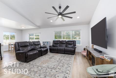 7212 S Harolds Way E South Weber UT 84405