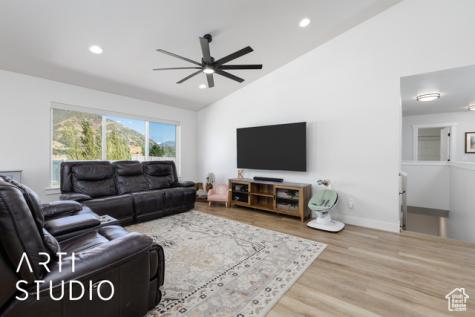 7212 S Harolds Way E South Weber UT 84405