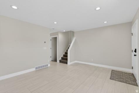263 W 1675 N Layton UT 84041