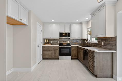 263 W 1675 N Layton UT 84041