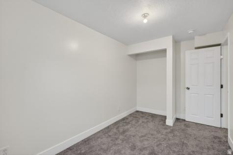 263 W 1675 N Layton UT 84041
