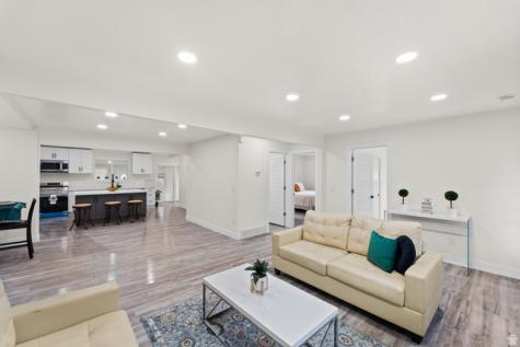 1091 E Mecham Lane Midvale UT 84047
