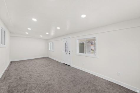 1091 E Mecham Lane Midvale UT 84047