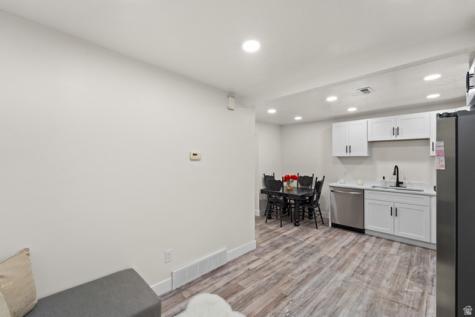 1091 E Mecham Lane Midvale UT 84047