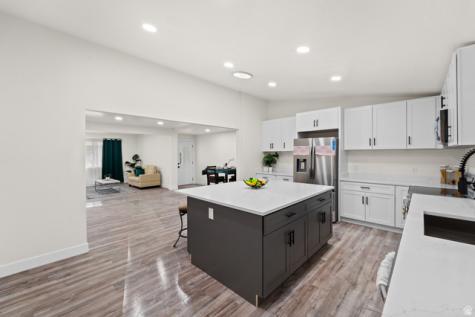 1091 E Mecham Lane Midvale UT 84047