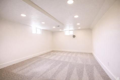 321 S 700 E Clearfield UT 84015