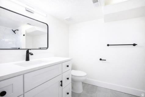 321 S 700 E Clearfield UT 84015