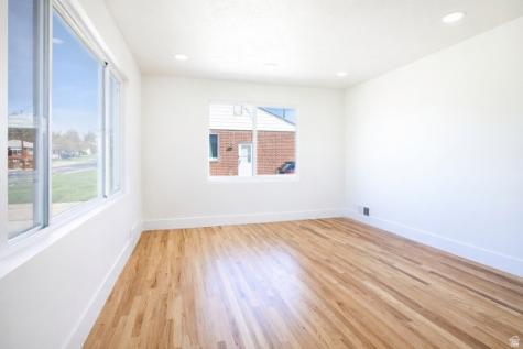 321 S 700 E Clearfield UT 84015
