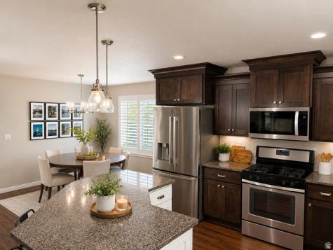 423 W Cornfield Circle S Kaysville UT 84037