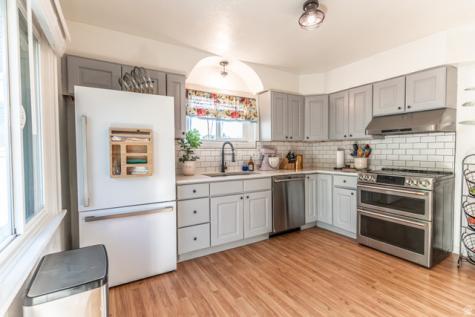 409 S 400 E Springville UT 84663