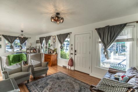 409 S 400 E Springville UT 84663