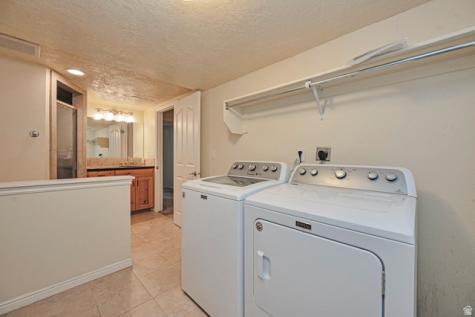 11463 S 2510 W South Jordan UT 84095