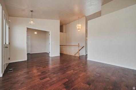 11463 S 2510 W South Jordan UT 84095