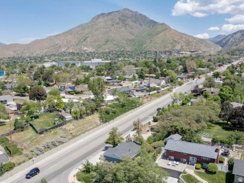 2990 E 3900 S Holladay UT 84124